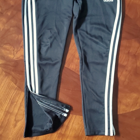 Adidas black soccer sweatpants - Picture 3 of 12